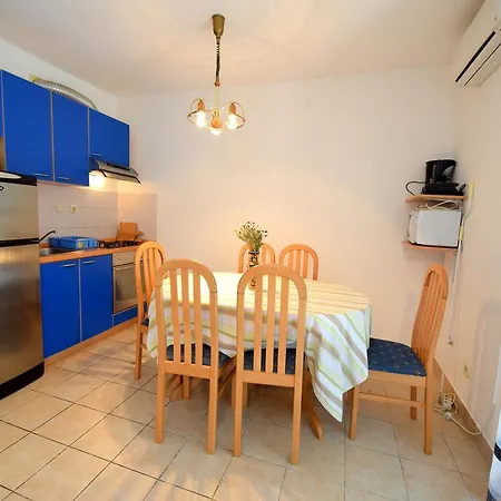 Apartment Oresic *